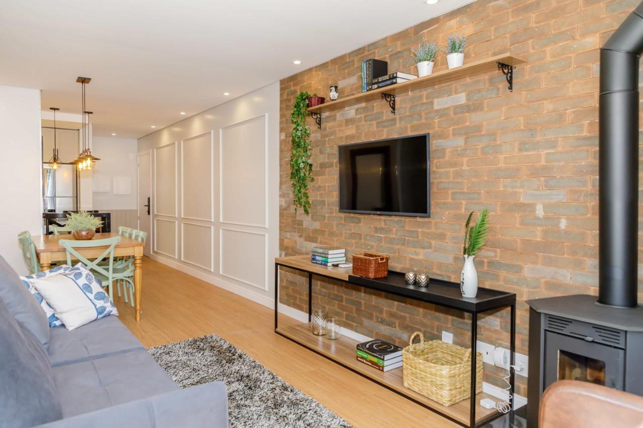 Novo Maravilhoso Apartamento No Centro - Gramado Apartment Bagian luar foto