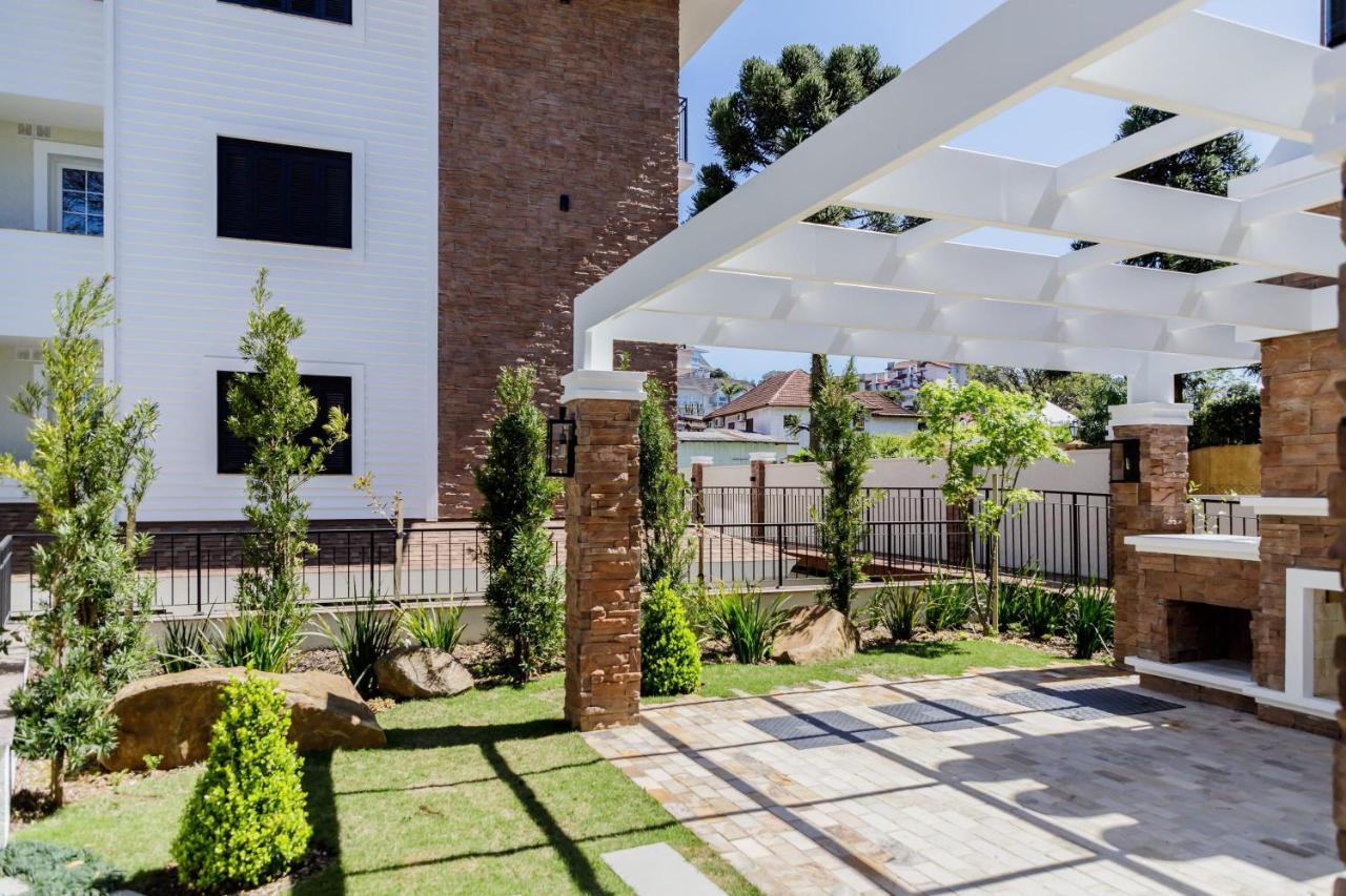 Novo Maravilhoso Apartamento No Centro - Gramado Apartment Bagian luar foto